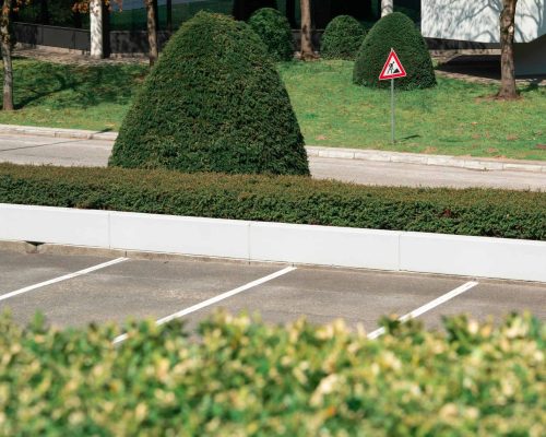 Commercial office building landscaping and landscape maintenance services in Oakland, California